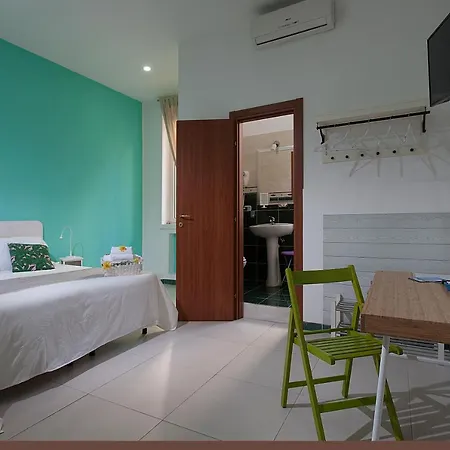 Anna's Family Terrace Bed & Breakfast 3*
