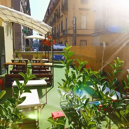 Anna's Family Terrace Bed & Breakfast 3*